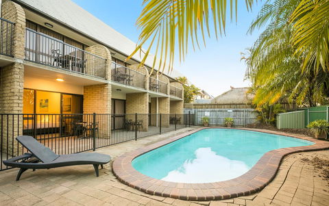 Nightcap At Kawana Waters Hotel - New South Wales Tourism  5