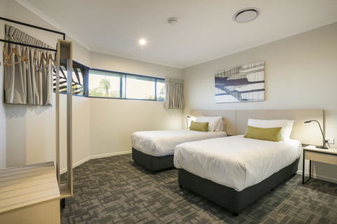 Nightcap At Kawana Waters Hotel - New South Wales Tourism  40