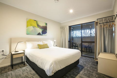 Nightcap At Kawana Waters Hotel - New South Wales Tourism  41