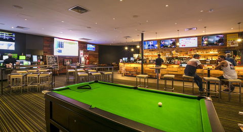 Nightcap At Kawana Waters Hotel - New South Wales Tourism  6