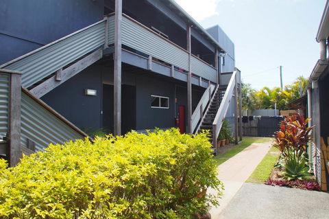 Backpackers At 1770 - New South Wales Tourism  18