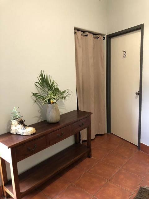 Backpackers At 1770 - New South Wales Tourism  9