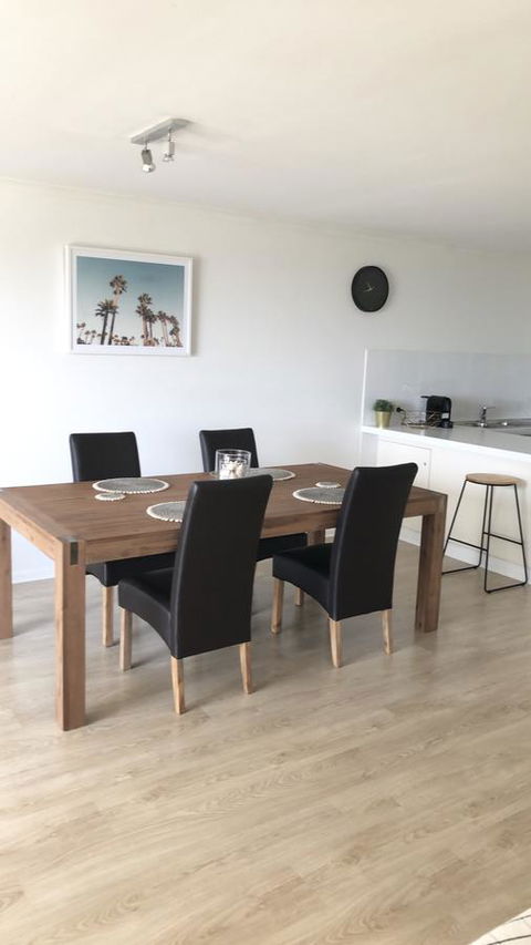 Sunshine Beach Luxe Apartment - New South Wales Tourism  3