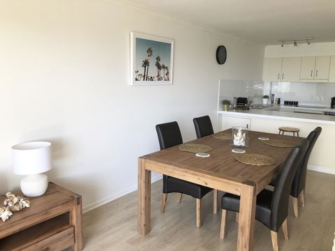 Sunshine Beach Luxe Apartment - New South Wales Tourism  29