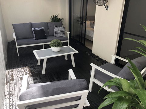 Sunshine Beach Luxe Apartment - New South Wales Tourism  31
