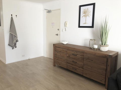 Sunshine Beach Luxe Apartment - New South Wales Tourism  6