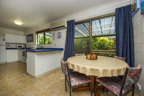 Magnetic North Apartment 1 - New South Wales Tourism  5