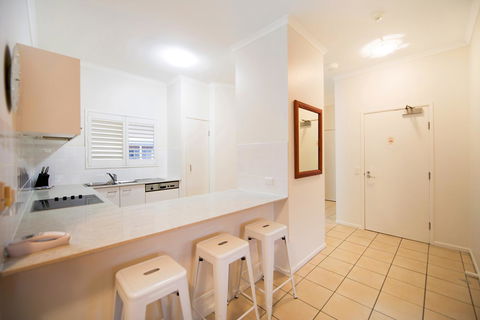 Whale Watch Ocean Beach Resort - New South Wales Tourism  9