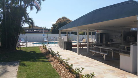 Alex Beach Cabins And Tourist Park - New South Wales Tourism  15