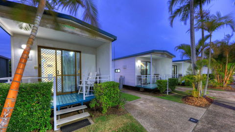 Alex Beach Cabins And Tourist Park - New South Wales Tourism  7