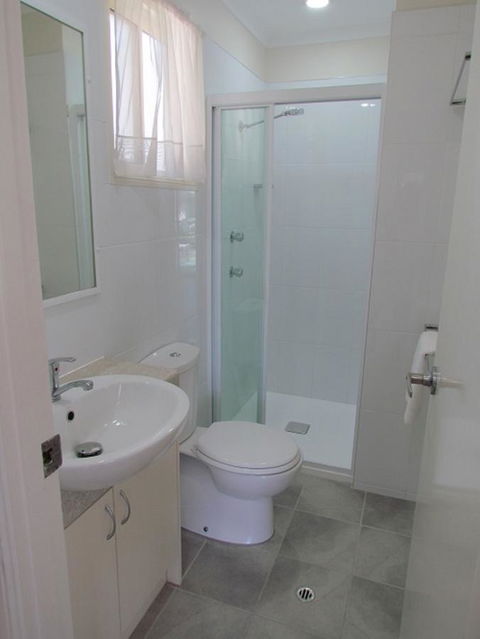 Alex Beach Cabins And Tourist Park - New South Wales Tourism  37