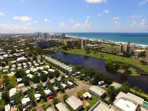 Alex Beach Cabins And Tourist Park - New South Wales Tourism  0