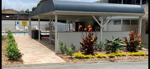 Alex Beach Cabins And Tourist Park - New South Wales Tourism  4