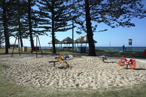 Alex Beach Cabins And Tourist Park - New South Wales Tourism  43