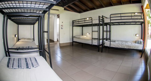 Nomads Airlie Beach - New South Wales Tourism  3