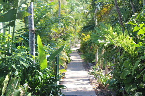 Amaroo On Mandalay, Magnetic Island - New South Wales Tourism  23