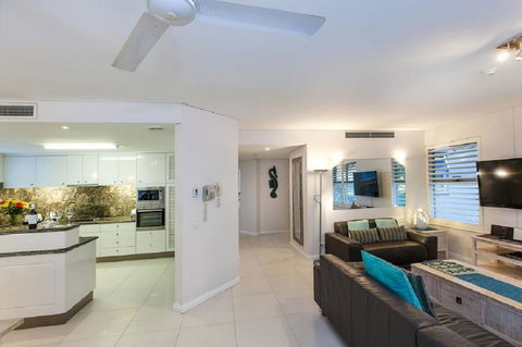 Emerald Noosa - New South Wales Tourism  8