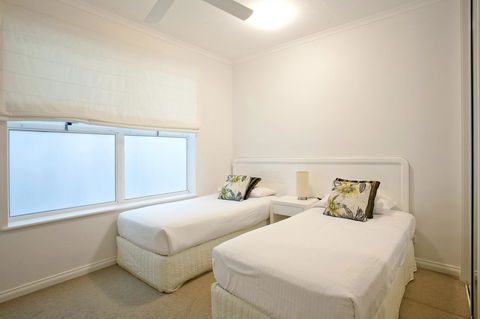 Emerald Noosa - New South Wales Tourism  31