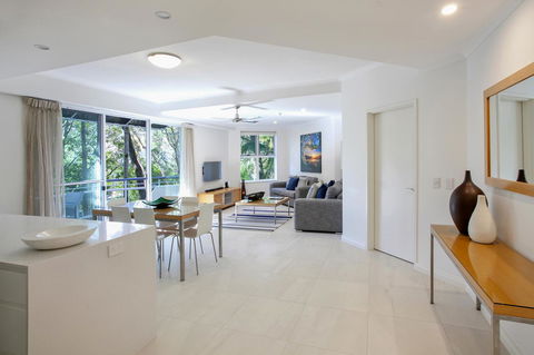 Emerald Noosa - New South Wales Tourism  23