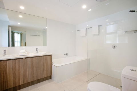 Emerald Noosa - New South Wales Tourism  28