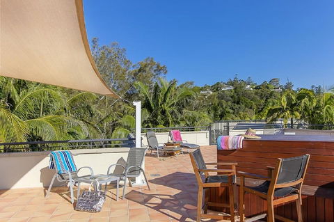 Emerald Noosa - New South Wales Tourism  18