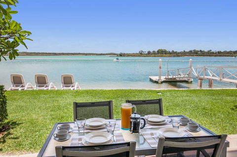 Noosa Harbour Resort - New South Wales Tourism  6