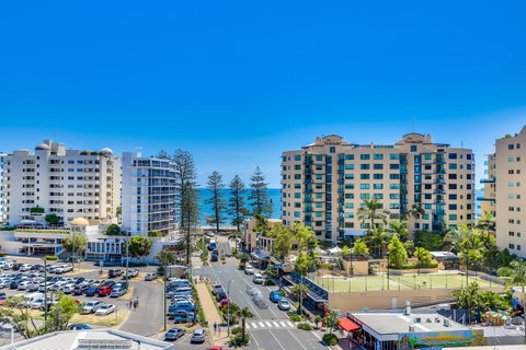 Direct Collective - Sea Breeze Mooloolaba - New South Wales Tourism  0