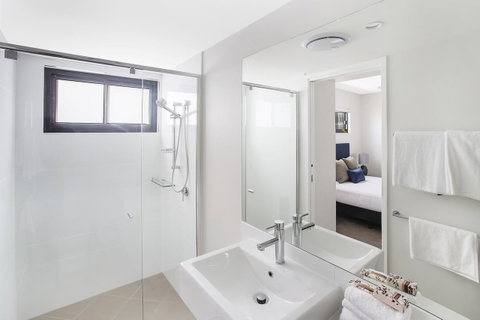 Direct Collective - Sea Breeze Mooloolaba - New South Wales Tourism  7