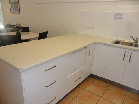 Myuna Holiday Apartments - New South Wales Tourism  33