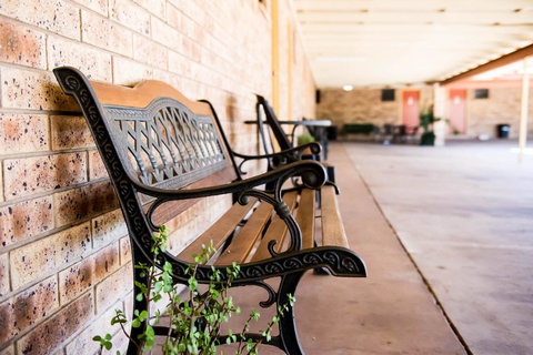 Clermont Country Motor Inn - New South Wales Tourism  5