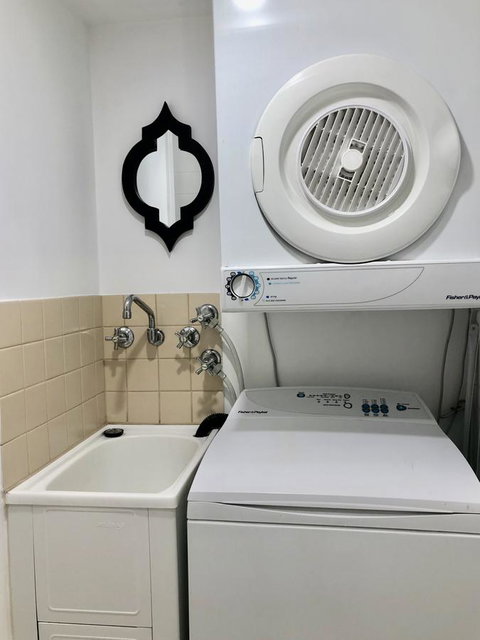 NOMAD - Luxe Apartment - New South Wales Tourism  40