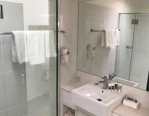 Mercure Clear Mountain Lodge - New South Wales Tourism  4