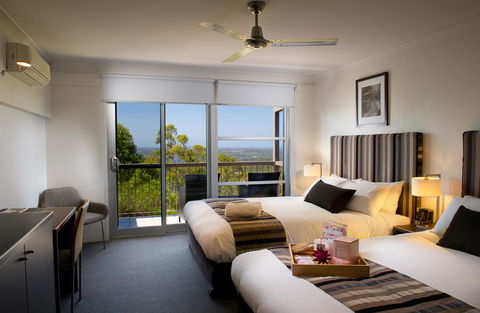 Mercure Clear Mountain Lodge - New South Wales Tourism  5