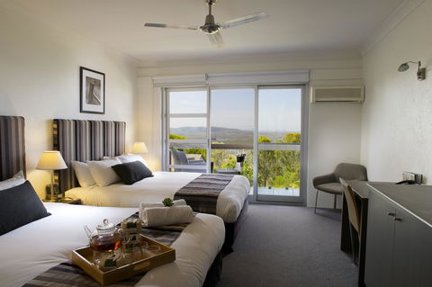 Mercure Clear Mountain Lodge - New South Wales Tourism  6