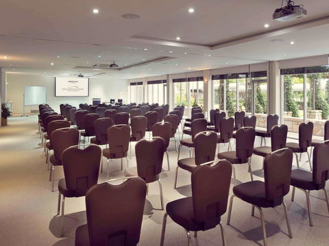 Mercure Clear Mountain Lodge - New South Wales Tourism  28