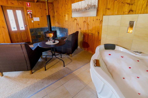 Granite Belt Retreat And Brewery - New South Wales Tourism  6