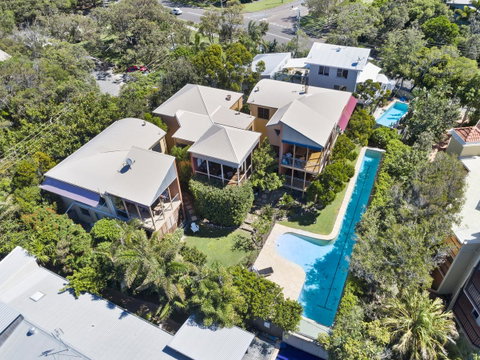 Jolly Roger's Beach House - New South Wales Tourism  13