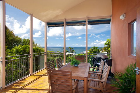 Jolly Roger's Beach House - New South Wales Tourism  1