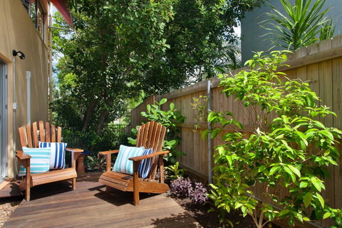 Jolly Roger's Beach House - New South Wales Tourism  11