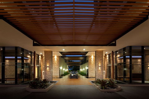 Oaks Redcliffe Mon Komo Suites - New South Wales Tourism  14