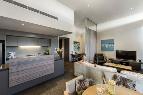 Oaks Redcliffe Mon Komo Suites - New South Wales Tourism  20