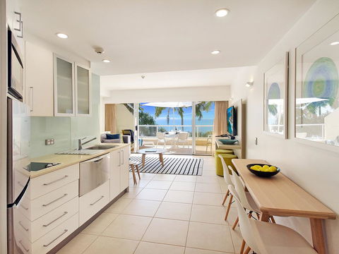 Netanya Noosa Beachfront Resort - New South Wales Tourism  22
