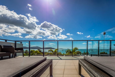 Mirage Whitsundays - New South Wales Tourism  21