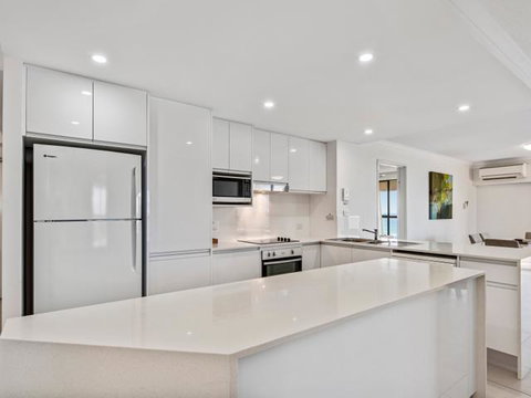 Coolum Caprice - New South Wales Tourism  3
