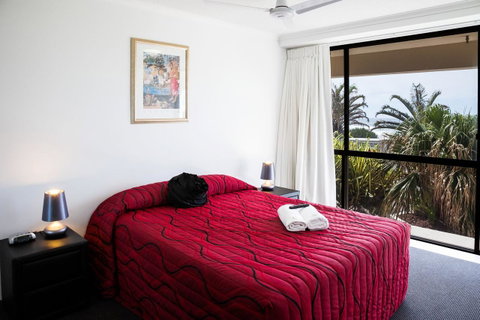 Coolum Caprice - New South Wales Tourism  10