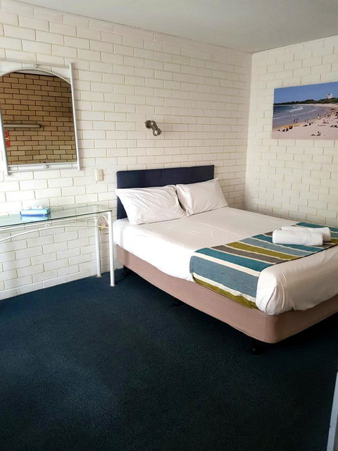 Twin Pines Motel - New South Wales Tourism  6