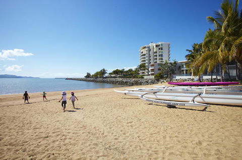 Mariners North Holiday Apartments - New South Wales Tourism  1