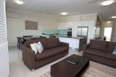 Mariners North Holiday Apartments - New South Wales Tourism  37