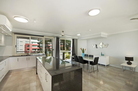 Mariners North Holiday Apartments - New South Wales Tourism  29