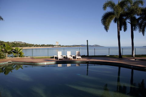 Mariners North Holiday Apartments - New South Wales Tourism  12